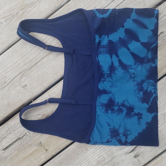 Crop top - Picture 3 of 4